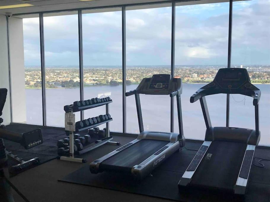 In The City Perth 1B1B Pool And Nice View エクステリア 写真